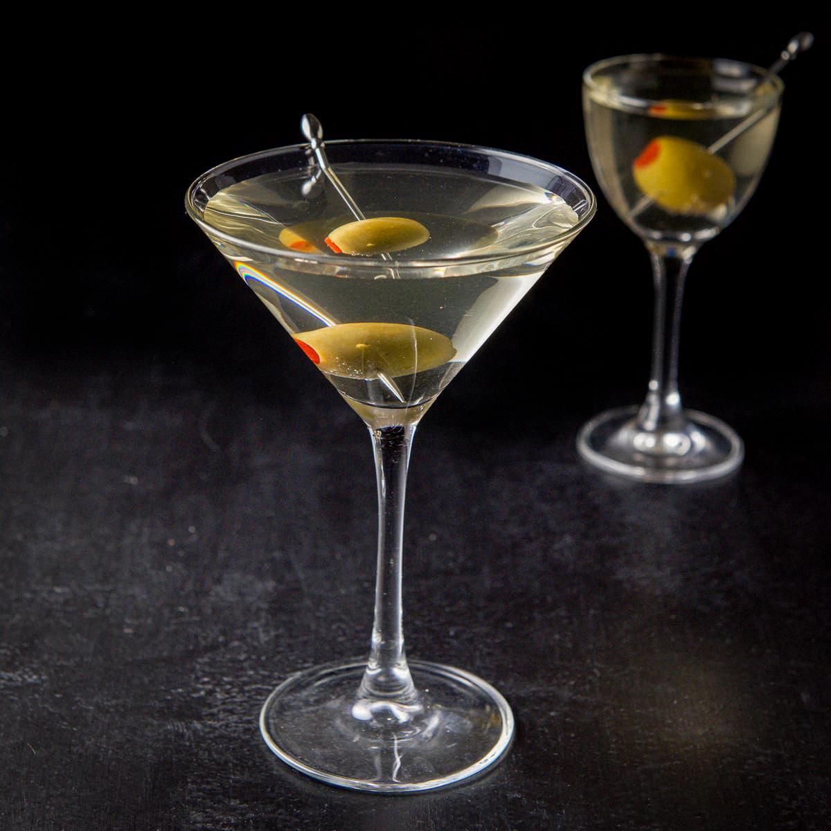 what makes a martini dirty