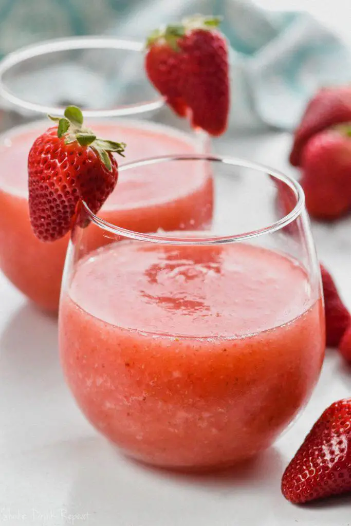 strawberry wine drink