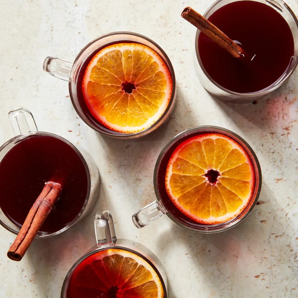 Mulled wine with bourbon cocktail 1672326791