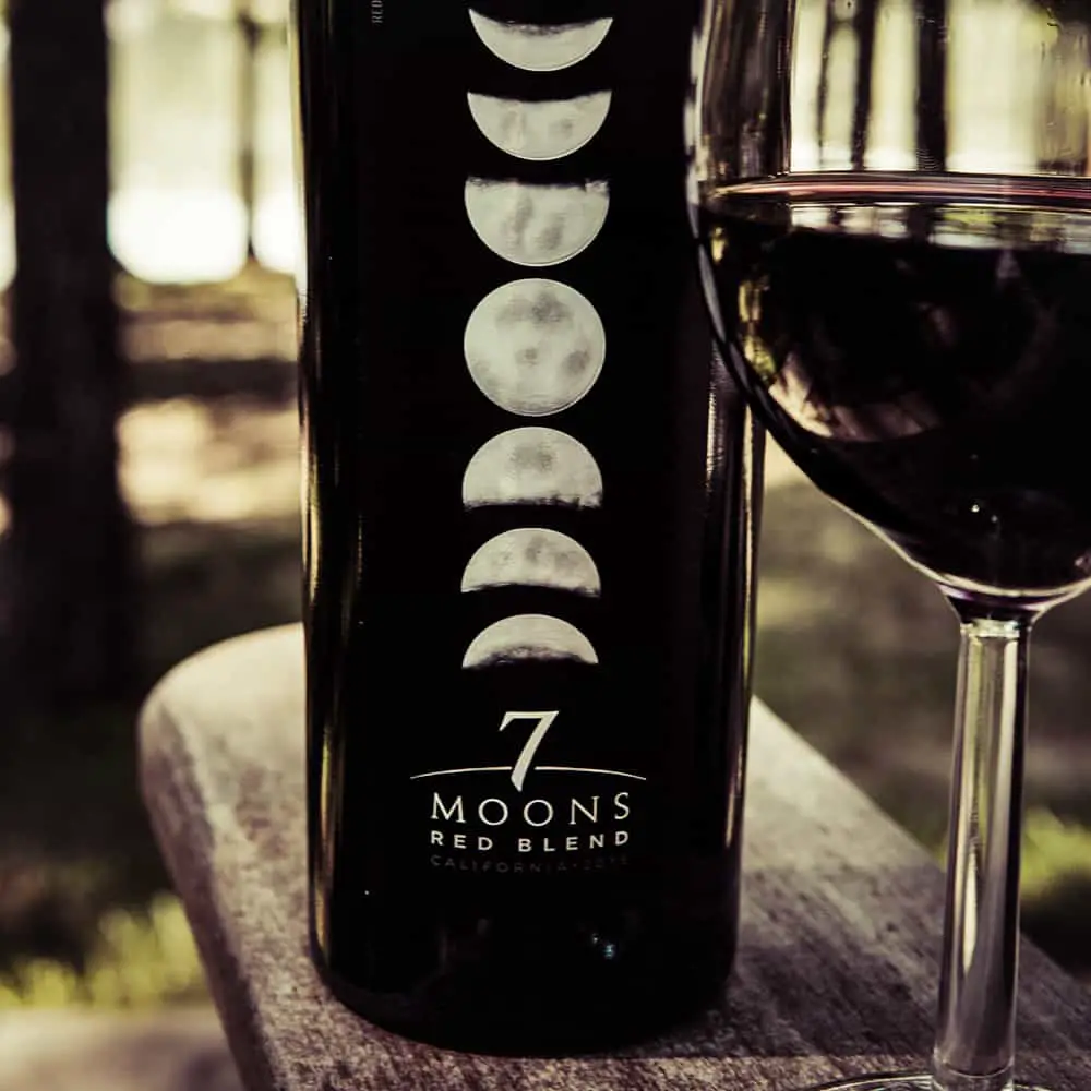 Seven Moons Wine in glass 1672060354