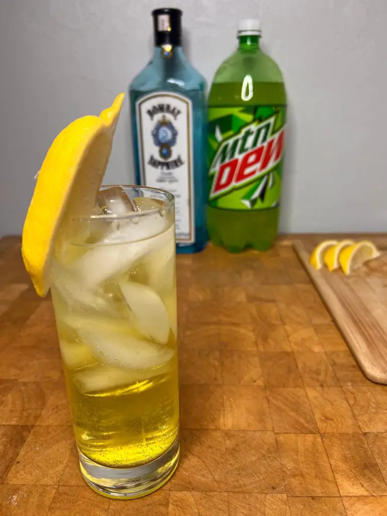 Gin and Mountain Dew 1673070844