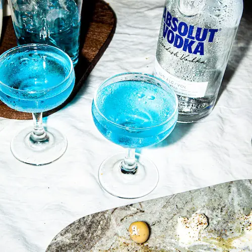 Blue Dolphin Cocktail 1679420555