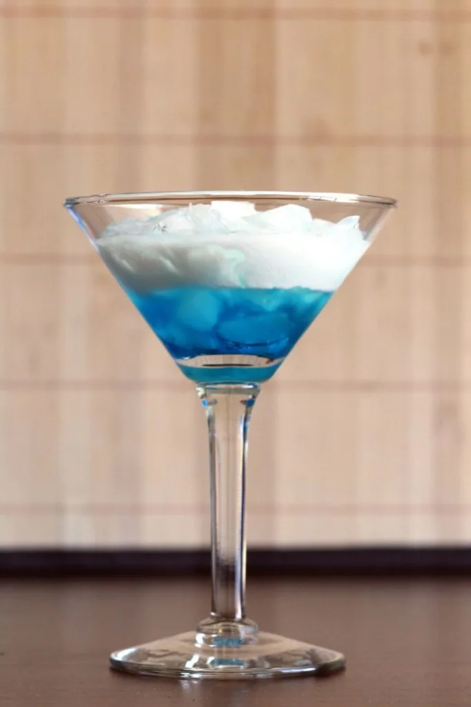 Blue Russian Cocktail 1677784810