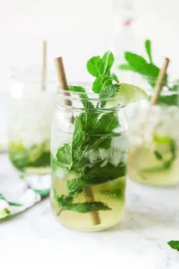 Mojito in a Mason 1678176412