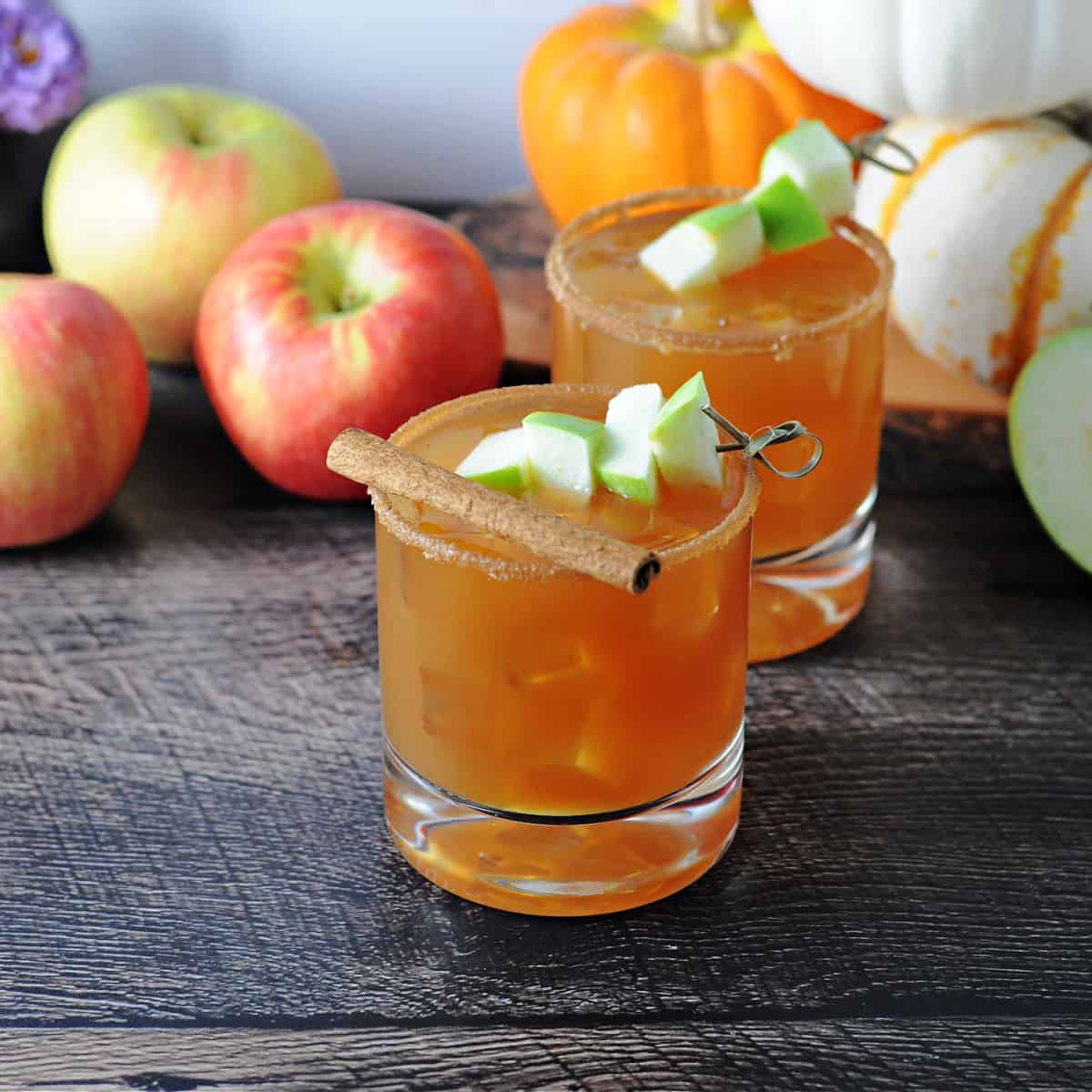 Fall into Cozy Vibes with an Apple Cider Vodka Cocktail