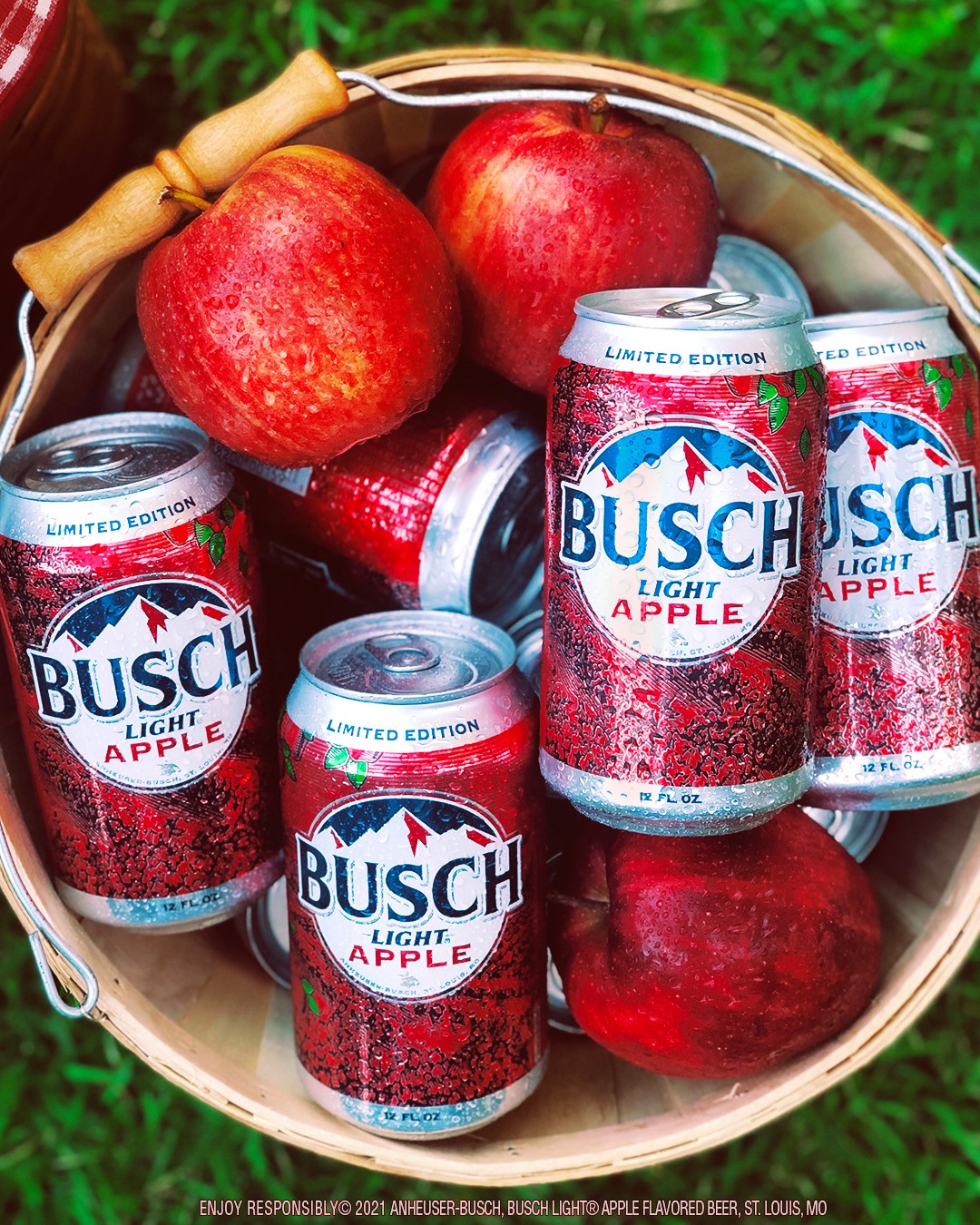 Taste the Crisp of Busch Light Apple!