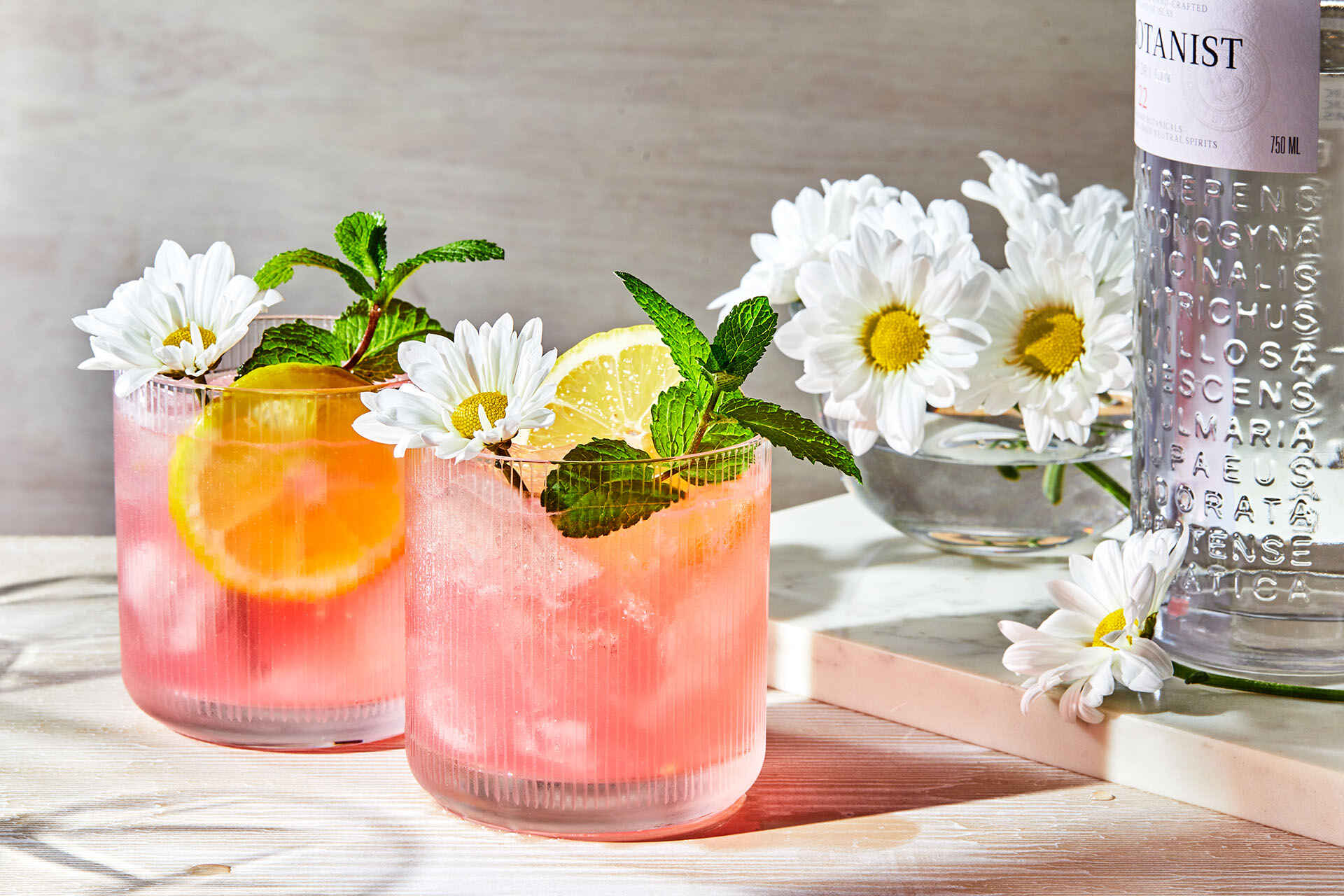 Sipping the Summer Away: Gin Daisy Cocktails