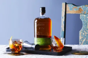 Rye Old Fashioned Whiskey Cocktail 1687334065