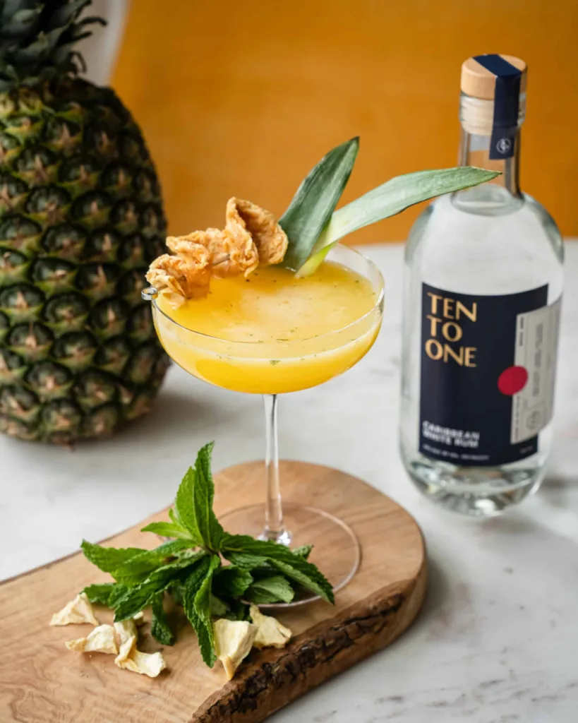Cocktails with Pineapple Garnish 1696475737